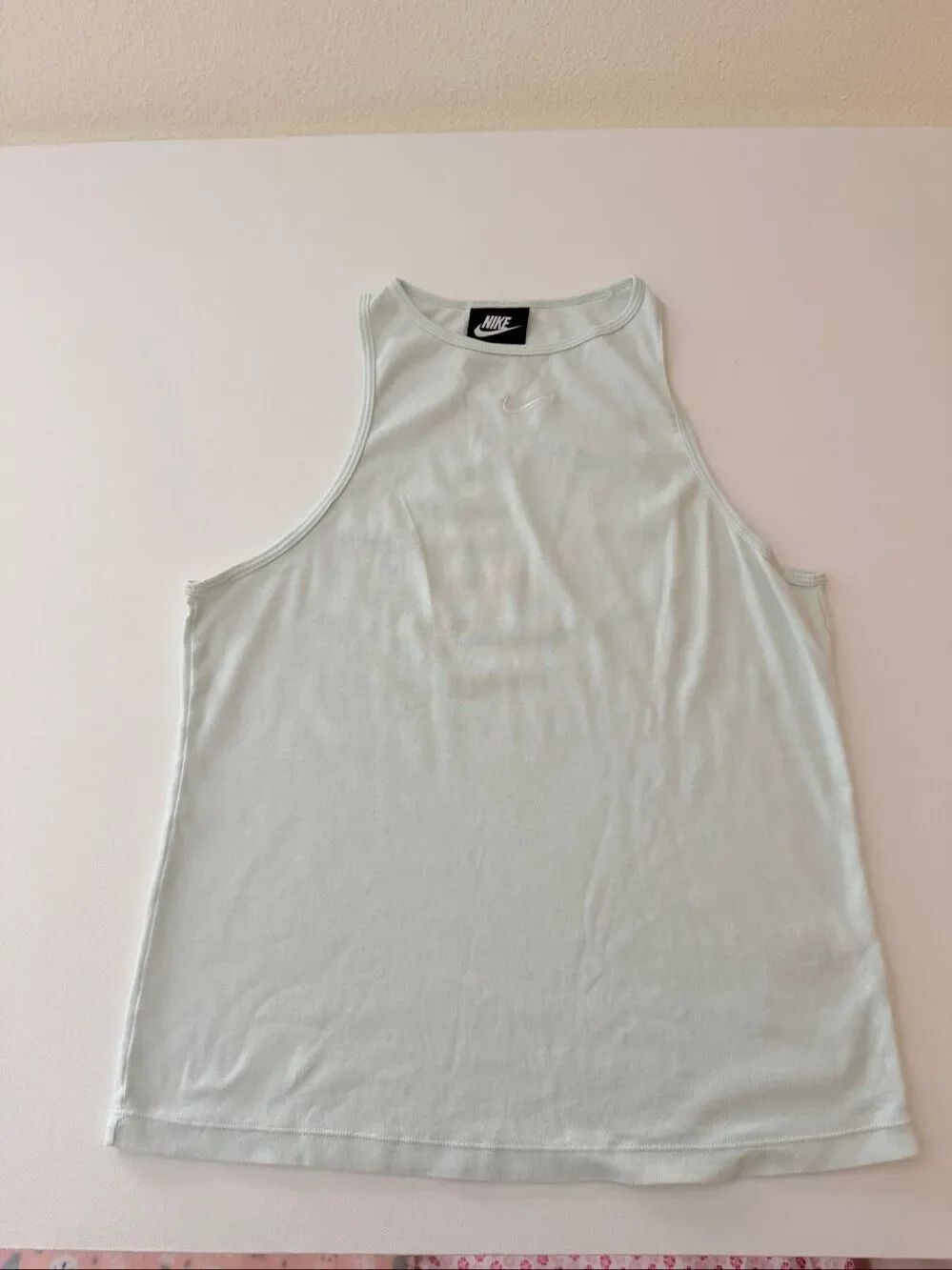 Nike Women’s Tank Top size Large